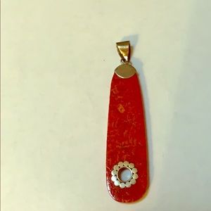 Red coral pendant
